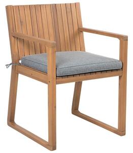 Záhradná stolička Sasan (svetlohnedá) (sivý podsedák). Vlastná spoľahlivá doprava až k Vám domov. 1011532
