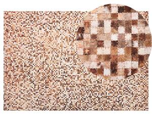 Koberec z hovädzej kože hnedý kožený 140 x 200 cm patchworkový ručne vyrobený moderný boho