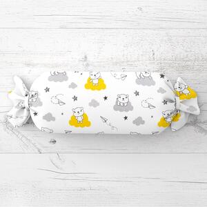 Biante Detský vankúš valec bonbon Sandra SA-725 Medvedíky na žlto-sivých obláčikoch na bielom 15x40 cm