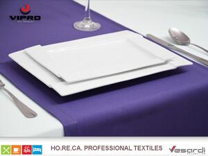 Dekorstudio Behúň na stôl 18 - fialový Rozmer behúňa (šírka x dĺžka): 40x250cm