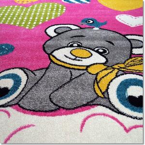 Dekorstudio Detský koberec KIDS - Ružový s Mackom Rozmer koberca: 160x220cm