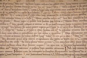 DIMEX | Vliesové fototapety na stenu Starodávny text MS-5-2117 | 375 x 250 cm | čierna, hnedá