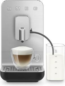 Smeg BCC13BLMEU automatický kávovar s mliečnym systémom / 1350 W / 1,4 l / matná čierna