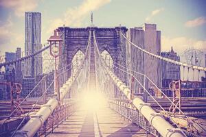 DIMEX | Vliesové fototapety na stenu Vintage obrázok Brooklyn Bridge MS-5-3002 | 375 x 250 cm | modrá, biela, hnedá