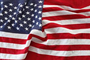 DIMEX | Vliesové fototapety na stenu Vlajúca vlajka USA MS-5-1546 | 375 x 250 cm | modrá, červená, biela
