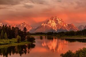 DIMEX | Vliesové fototapety na stenu Teton Range, USA MS-5-1806 | 375 x 250 cm | zelená, červená, oranžová