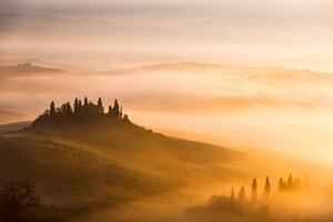 Fotografia Scenic Tuscany landscape at sunrise, Val, Pavliha