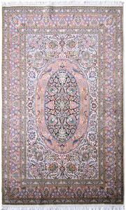 Klasický pastelovo zelený koberec Kashmir Rayon 1,25 x 1,96 m