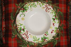 Biely tanier s vianočným motívom hlboký 22cm