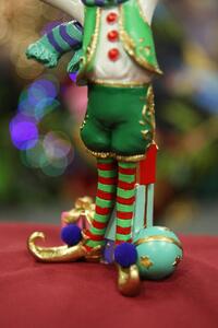 Farebný vianočný škriatok LUX 26 cm