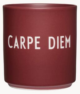 Hrnček's nápisom Favourite Carpe Diem