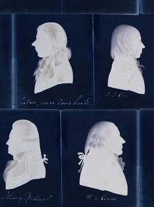MINDTHEGAP Dutch Portraits Blue - tapeta
