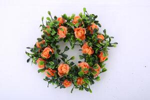 Venček z umelého kvetu RUŽIČKY oranžový