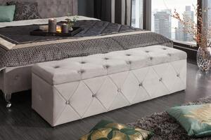 Nemecko - Elegantná posteľná lavica EXTRAVAGANCIA 140 cm strieborno šedá dizajn Chesterfield