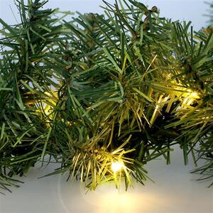 SOLIGHT LED vianočná girlanda s ihličím, 5m, 80x LED, časovač, 3xAA, IP44
