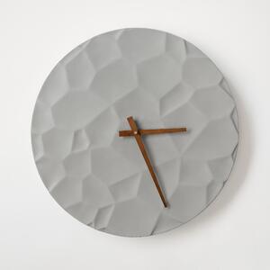 ODLITO Betónové nástenné hodiny Mesačný kráter – prírodné – 50 cm – hnedé ručičky