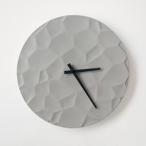 ODLITO Betónové nástenné hodiny Mesačný kráter – prírodné – 50 cm – čierne ručičky