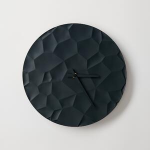 ODLITO Betónové nástenné hodiny Mesačný kráter – grafit (čierna) – 30 cm – čierne ručičky