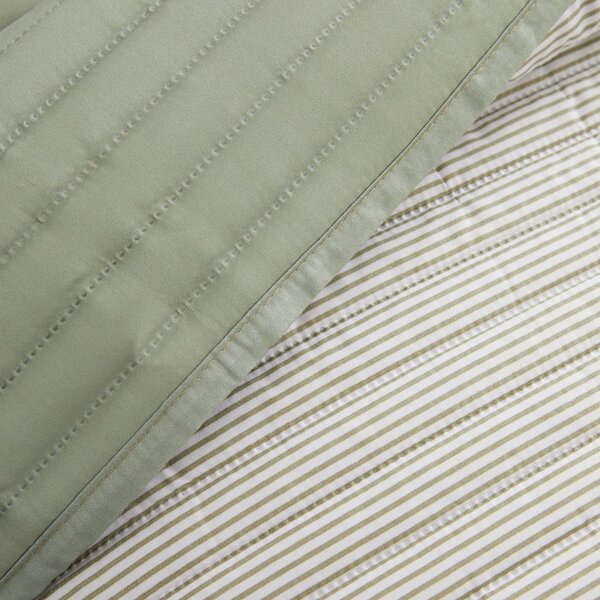 Zelený prešívaný pléd 220x230 cm Stripe – Catherine Lansfield