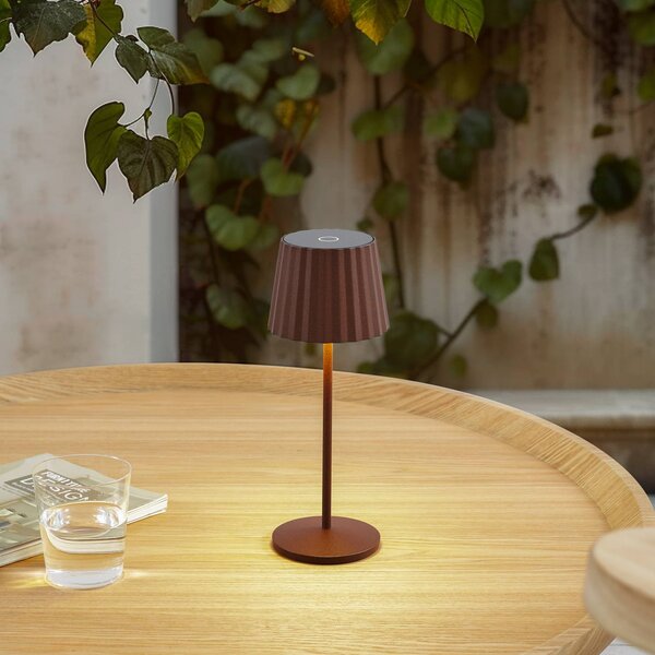 Lindby stolová LED lampa Esali, hrdzavohnedá, IP65, Hnedá / hrdzavá, Obývacia izba / jedáleň, Hliník, Moderný, Stojacie svietidlo