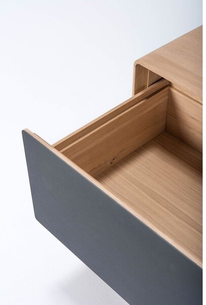 TV stolík z dubového dreva v čierno-prírodnej farbe 160x48 cm Fina – Gazzda