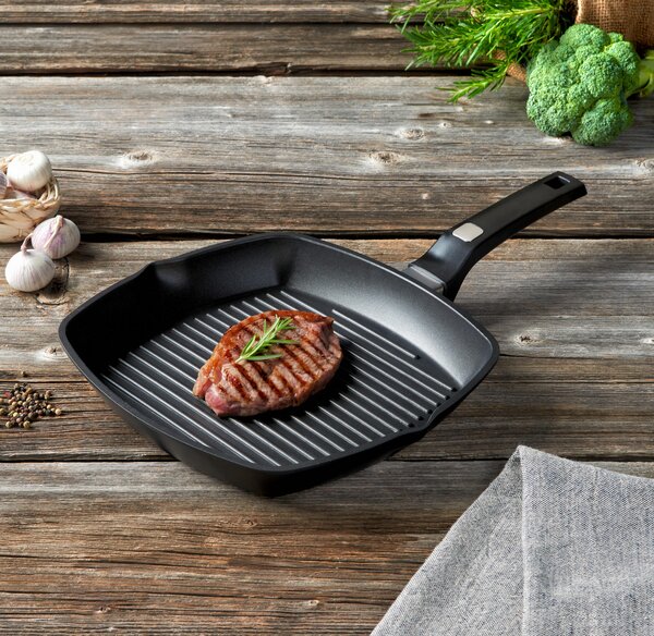 GRILOVACIA PANVICA nepriľnavý povrch Greblon® 28/28 cm Homeware Profession. - Panvice na vyprážanie