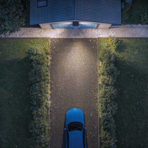 Solárne nástenné svietidlo so senzorom LED 5000K biela IP65 PHILIPS UltraEfficient Zyren 8721103105493