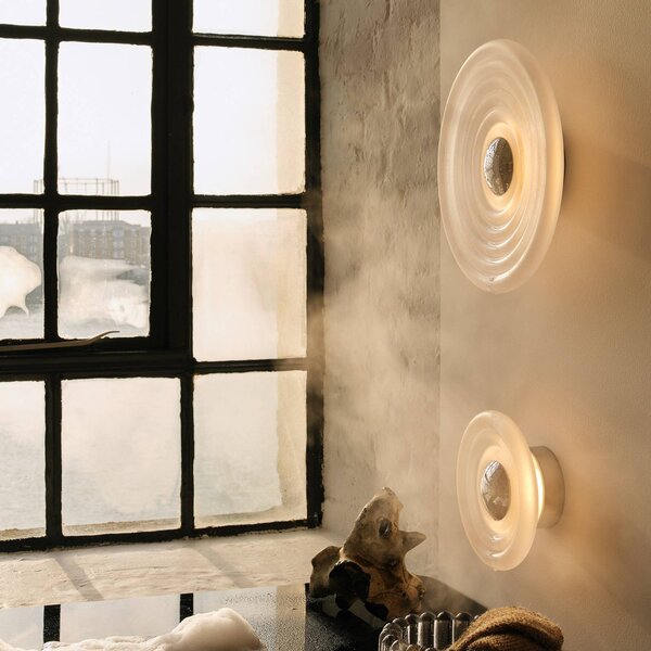 Tom Dixon LED nástenné svetlo Press Sphere, matné, Ø 35 cm, Biela / opálová, Kúpeľňa, Sklo, Dizajn