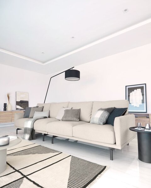 Čierna stojacia lampa s textilným tienidlom (výška 221,5 cm) Ciana – Kave Home