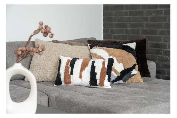 Dekoračný vankúš z materiálu bouclé 45x60 cm Tavira – House Nordic