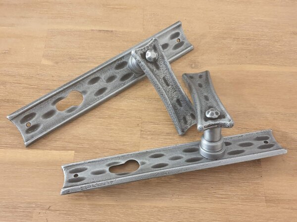 GALBUSERA Kovaná kľučka model 1040 - BB, 72 mm, antická čierna