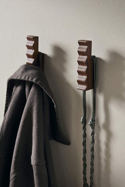 Ferm Living Vešiaky Unda set 2 ks, dark brown
