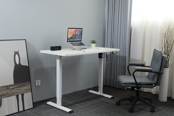Výškovo nastaviteľný elektrický stôl BestBerg BBAT-12WW / rozmer 120x60 cm / výška 70-114 cm / biely