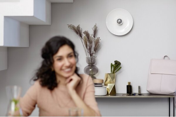 LED Žiarovka so zrkadlovým vrchlíkom DECO Philips P45 E14/4W/230V 2700K
