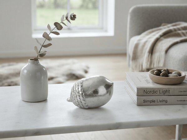 Dekoratívna soška SILVER ACORN 13 cm, strieborná