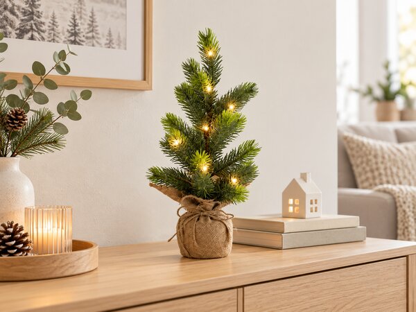 Umelý vianočný stromček LITTLE SPRUCE s LED osvetlením, 37 cm