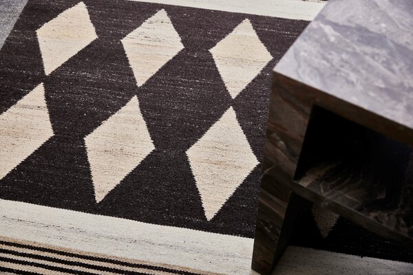 Diamond Carpets India , Ručne viazaný kusový koberec Alberta DESP P114 Dark Coffee Mix, 80x150, hnedá, chodba / predsieň