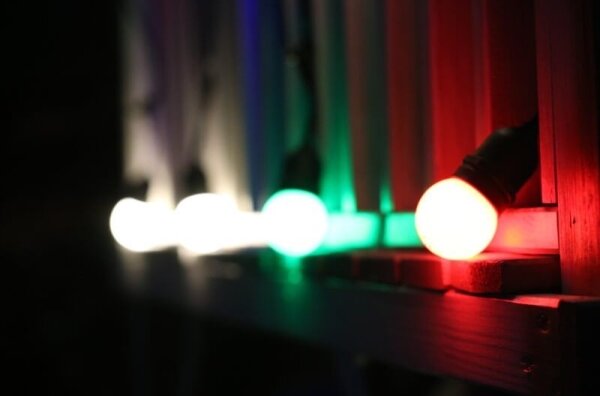SADA 2x LED Žiarovka PARTY E27/0,5W/36V zelená 3000K