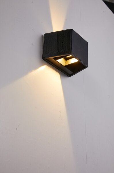 Immax 08489L - LED solárne nástenné svietidlo so senzorom LED/2W/5V IP54
