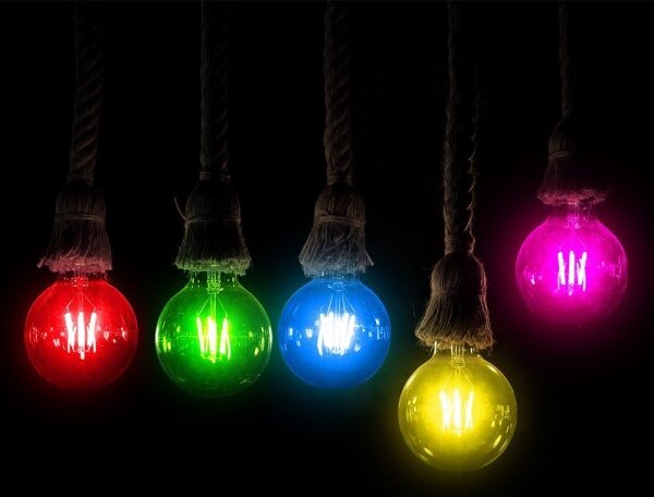 LED Žiarovka FILAMENT G45 E27/2W/230V zelená