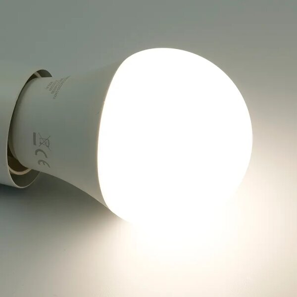 LED RGBW Stmievateľná žiarovka A60 E27/9W/230V 2700-6500K Wi-Fi Tuya