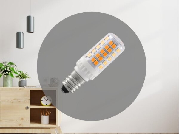 LED Žiarovka E14/4,5W/230V 2800K