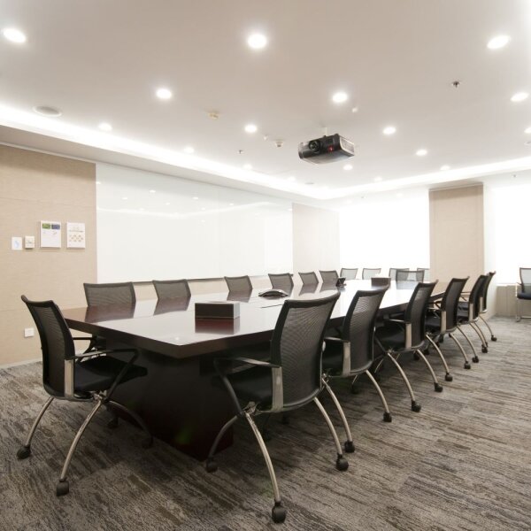 LED žiarovka GX53/6,4W/230V 4000K