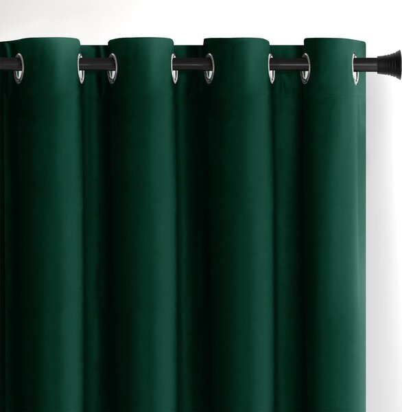 Tmavozelený zamatový dimout záves 140x245 cm Eyelets – Restilo
