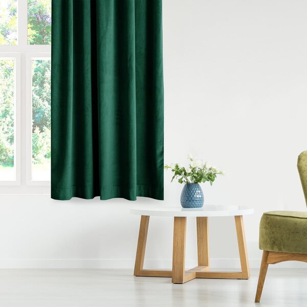 Tmavozelený zamatový dimout záves 140x245 cm Eyelets – Restilo