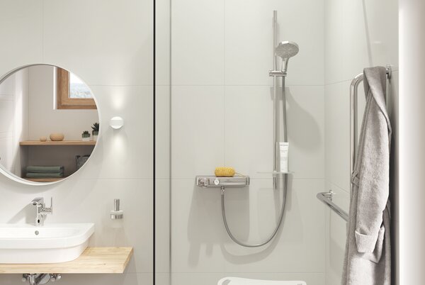 GROHE Rainshower SmartActive 130 - Sprchový set s tyčou 900 mm a s 3 prúdmi, chróm 26578000