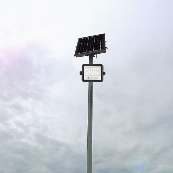 LED stmievateľný solárny reflektor LED/50W/3,2V IP65 3800 mAh čierny + diaľkové ovládanie