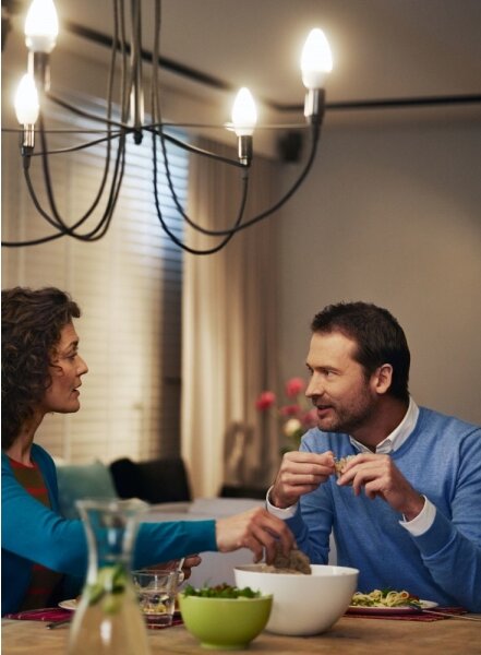 LED Žiarovka Philips E14/5,5W/230V 2700K