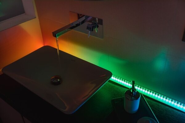 Twinkly TWL100ADP-W - LED RGB Predlžovací pásik LINE 100xLED 1,5 m Wi-Fi