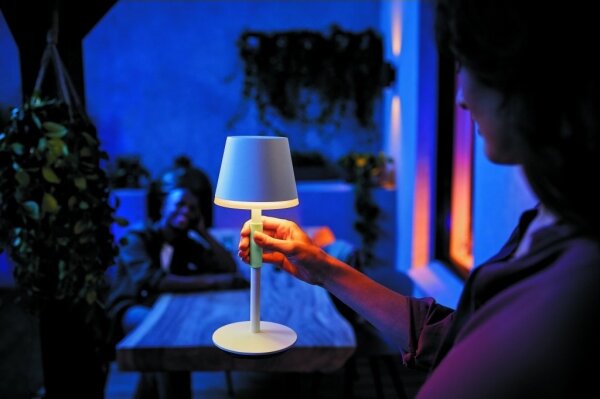 Philips-LED RGBW Stmievateľná dotyková lampa Hue GO LED/6,2W/230V 2000-6500K IP54